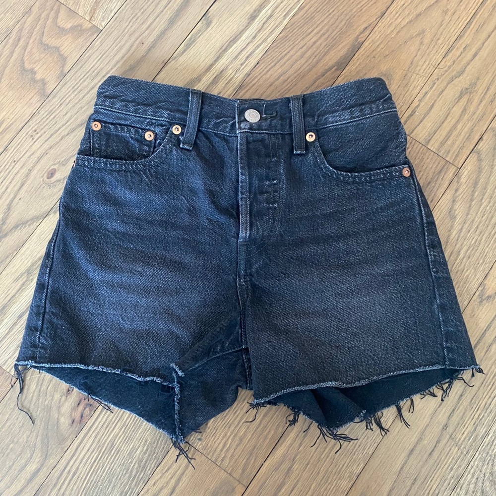 Levi’s Wedgie Short Size 24